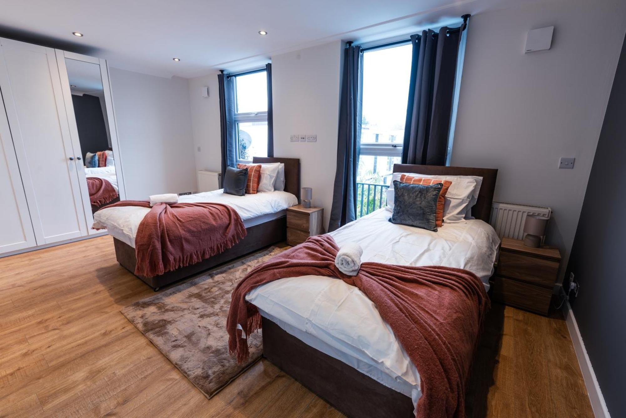 Casa de Férias House 10 Mins Walk To Regents Park Londres