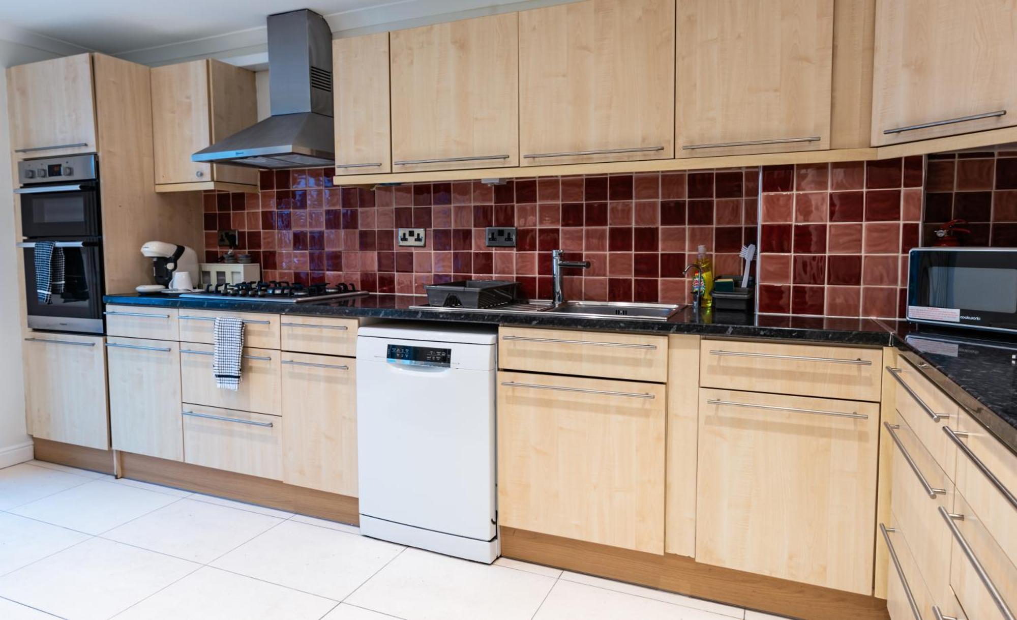 Casa de Férias House 10 Mins Walk To Regents Park Londres